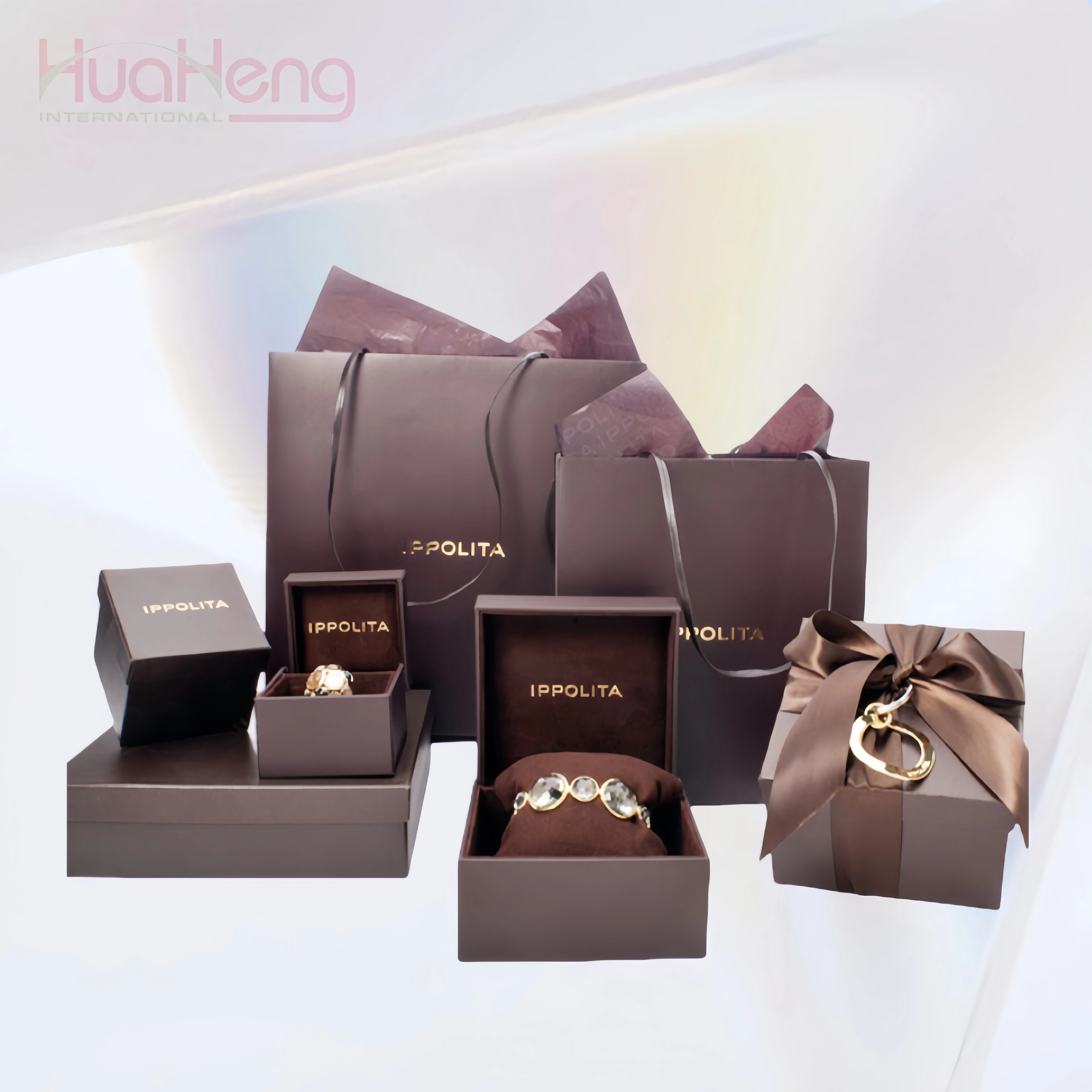 Hua Heng presenta el juego de joyería de lujo: elegancia personalizable para su colección 1