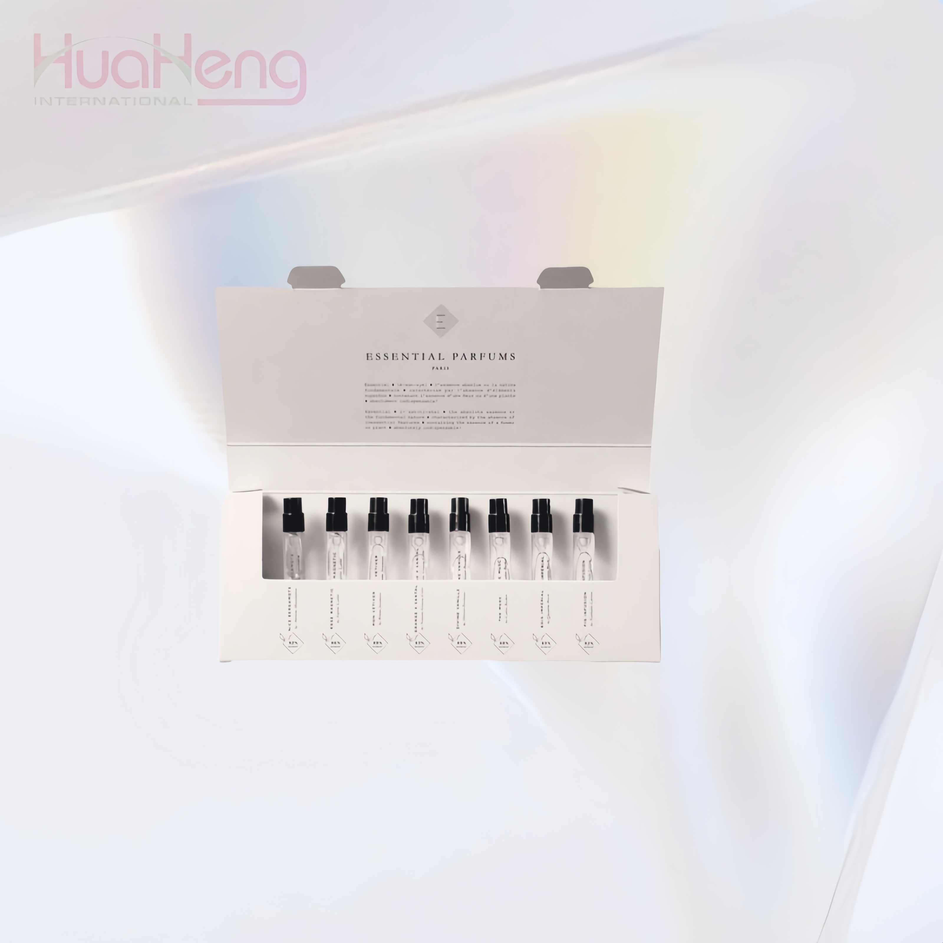 Caja de tarjetas con juego de cosméticos con tapa abatible de Hua Heng: una presentación refinada de productos básicos de belleza.1722250371206134 4