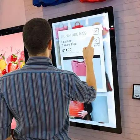 شاشة عرض تفاعلية تعمل باللمس 1