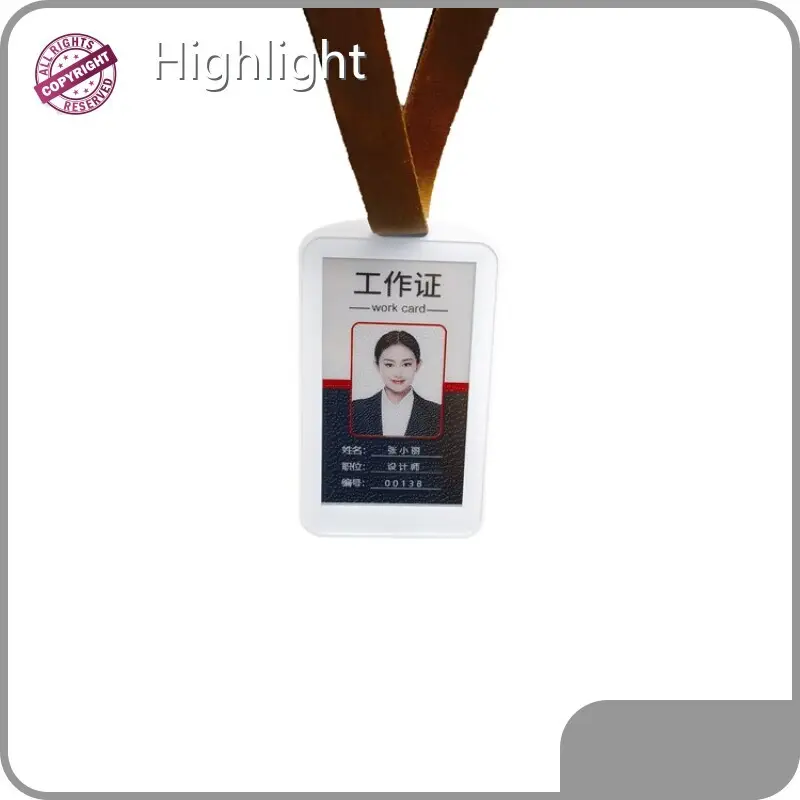 हाइलाइट द्वारा इलेक्ट्रॉनिक नाम बैज 1