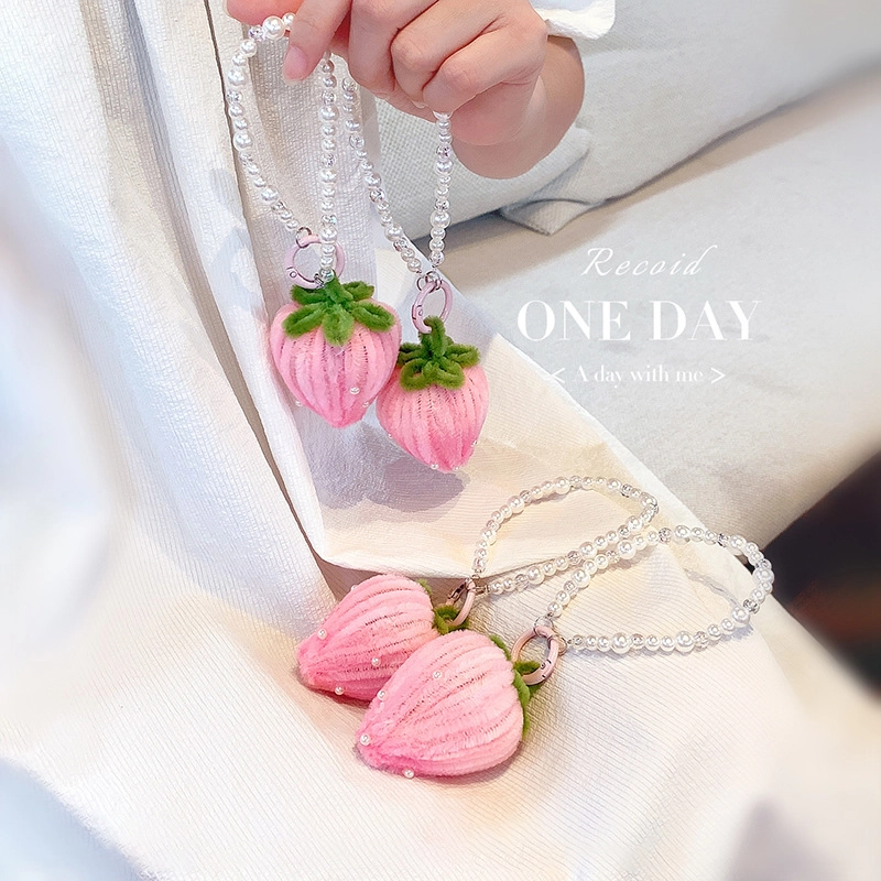 Flower Everything Series Twisted Strawberry Pearl Pendant Accessories Bag Charms Girls Wholesale RANHONG 1