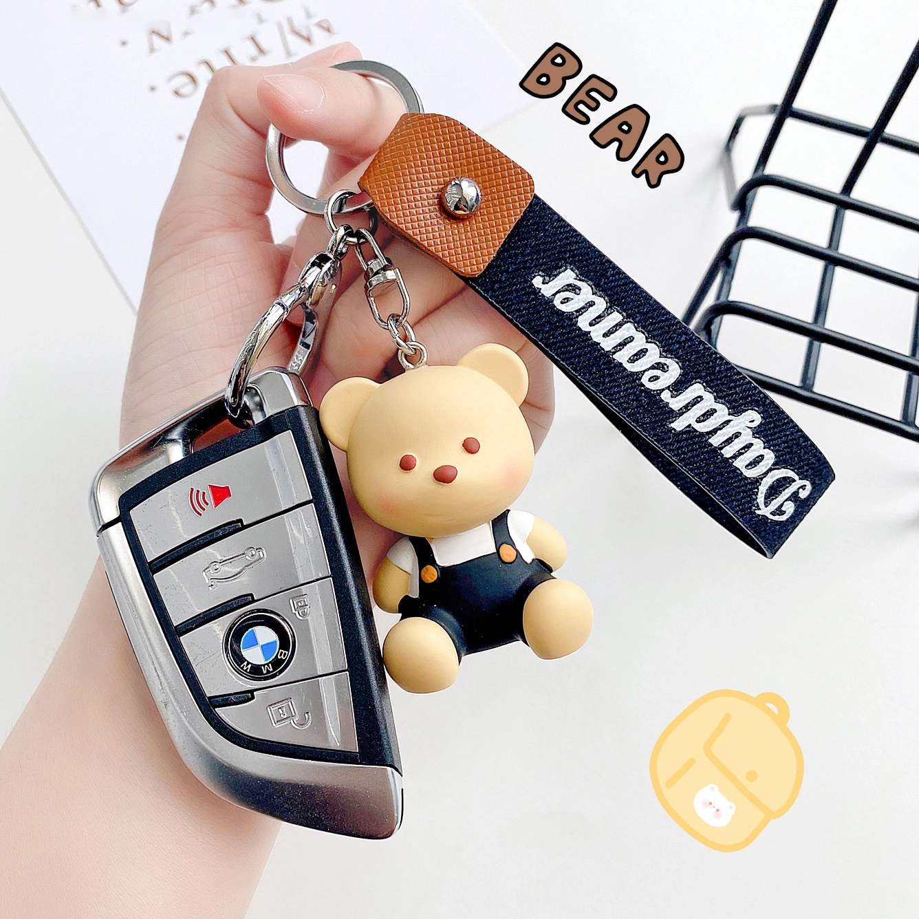 Alphabet Keychain Resin Maker 4