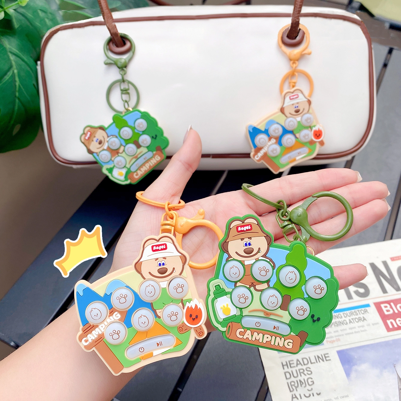Ranhong Mini Keychain Creative Plastic Mobile Ground Mouse Stress Relief Puzzle Cute Hanging Gift 1