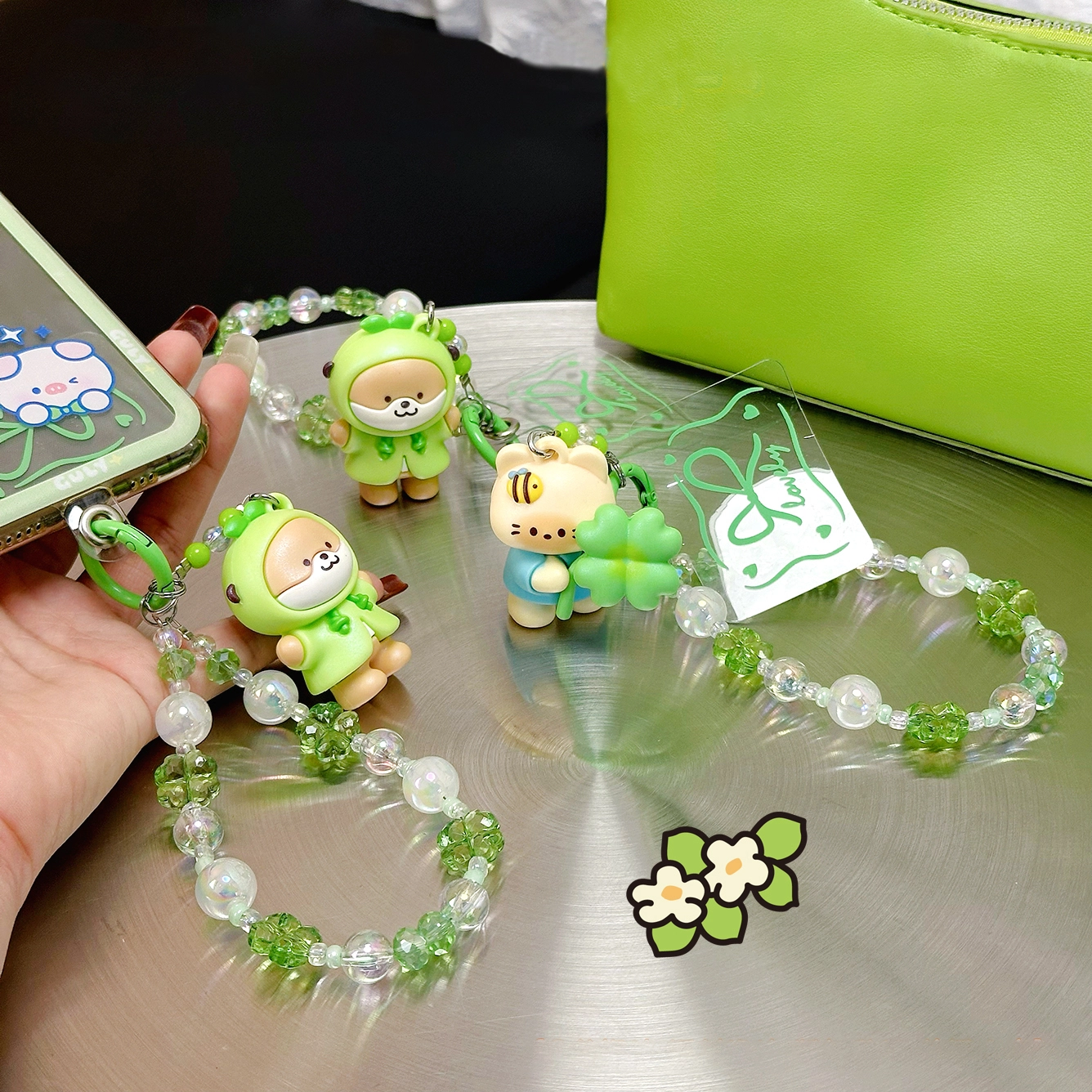 Ranhong Handheld Rope Fresh Spring Rain Series Cute Panda Bee Short Phone Chain Wrist Hanging Jewelry Bead Keychain 1
