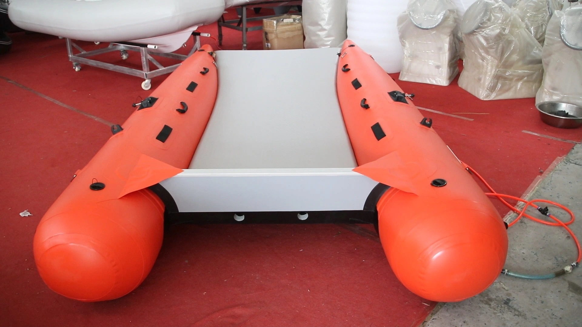 MC330 Fishing Boat: Sleek Design and Superior Performance 1