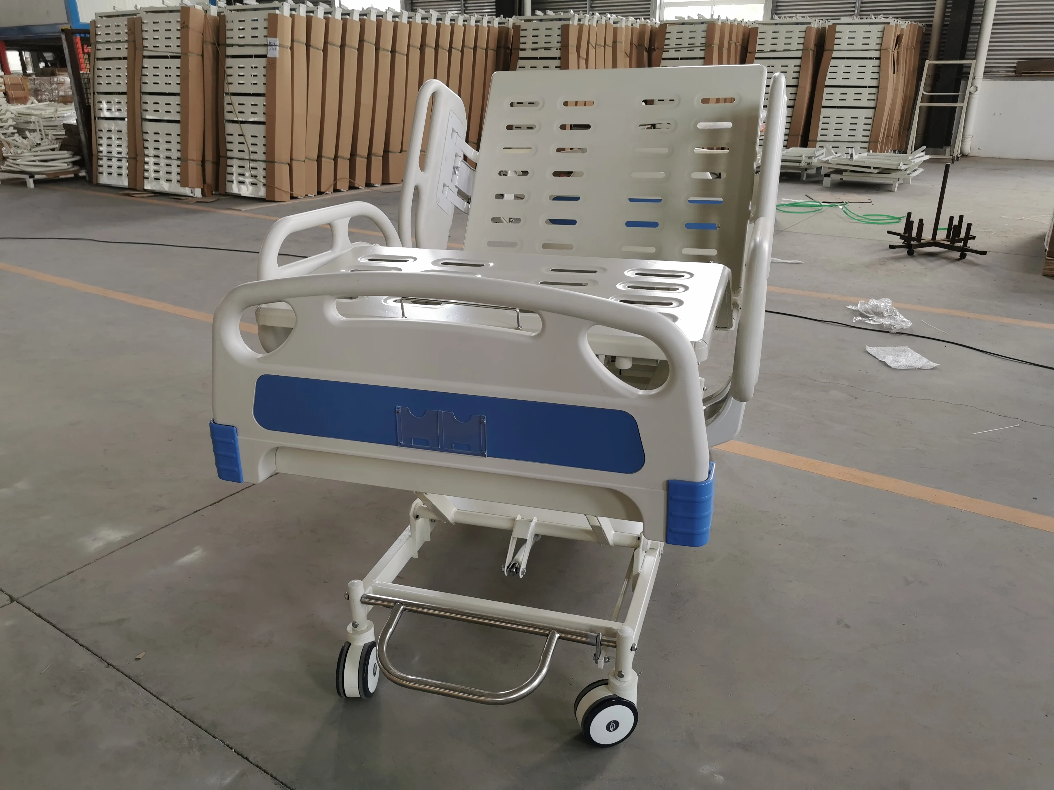 Model RC-5EB02 Five Function Electric Medical Hospital Bed 6