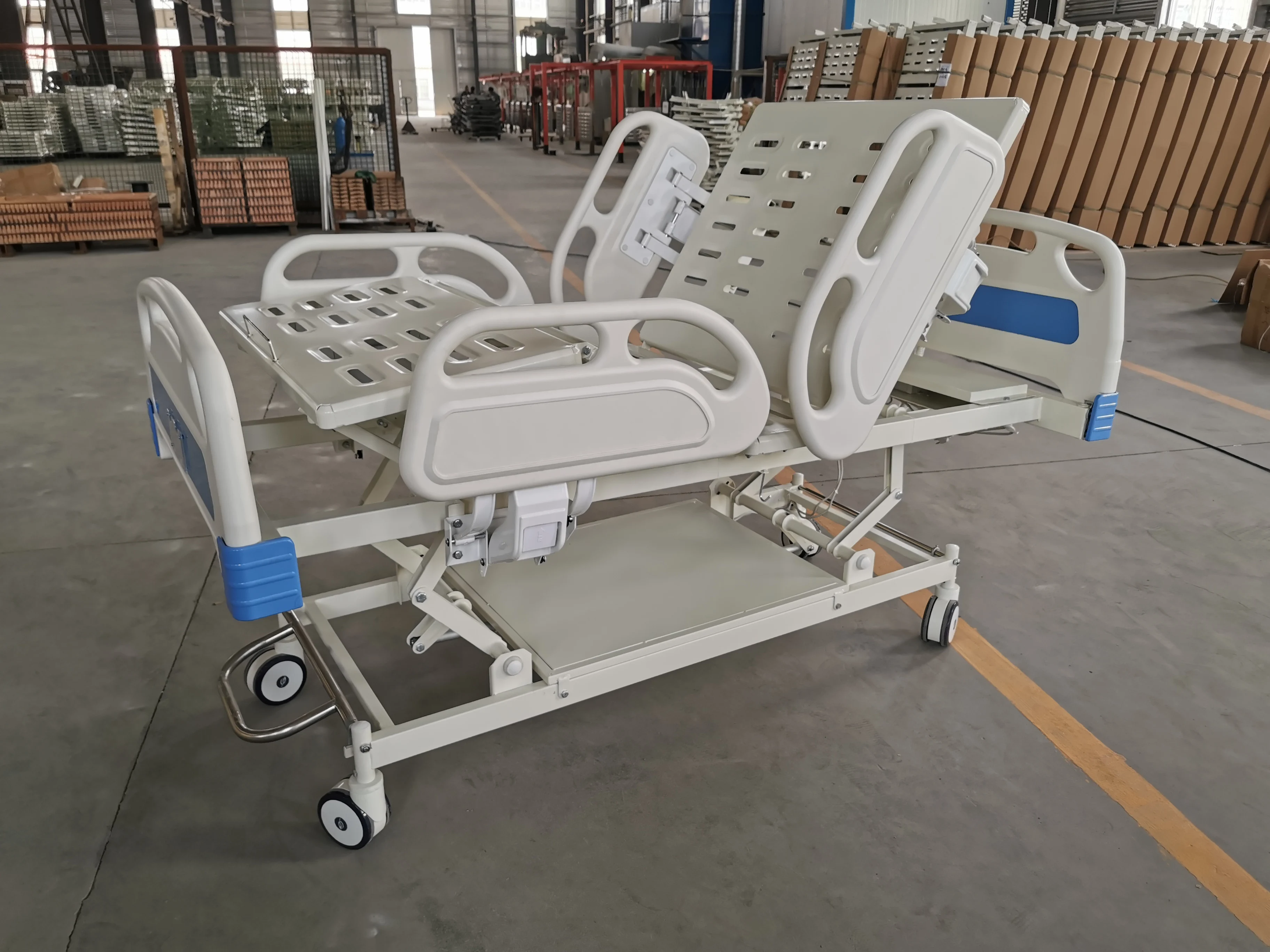 Model RC-5EB02 Five Function Electric Medical Hospital Bed 3