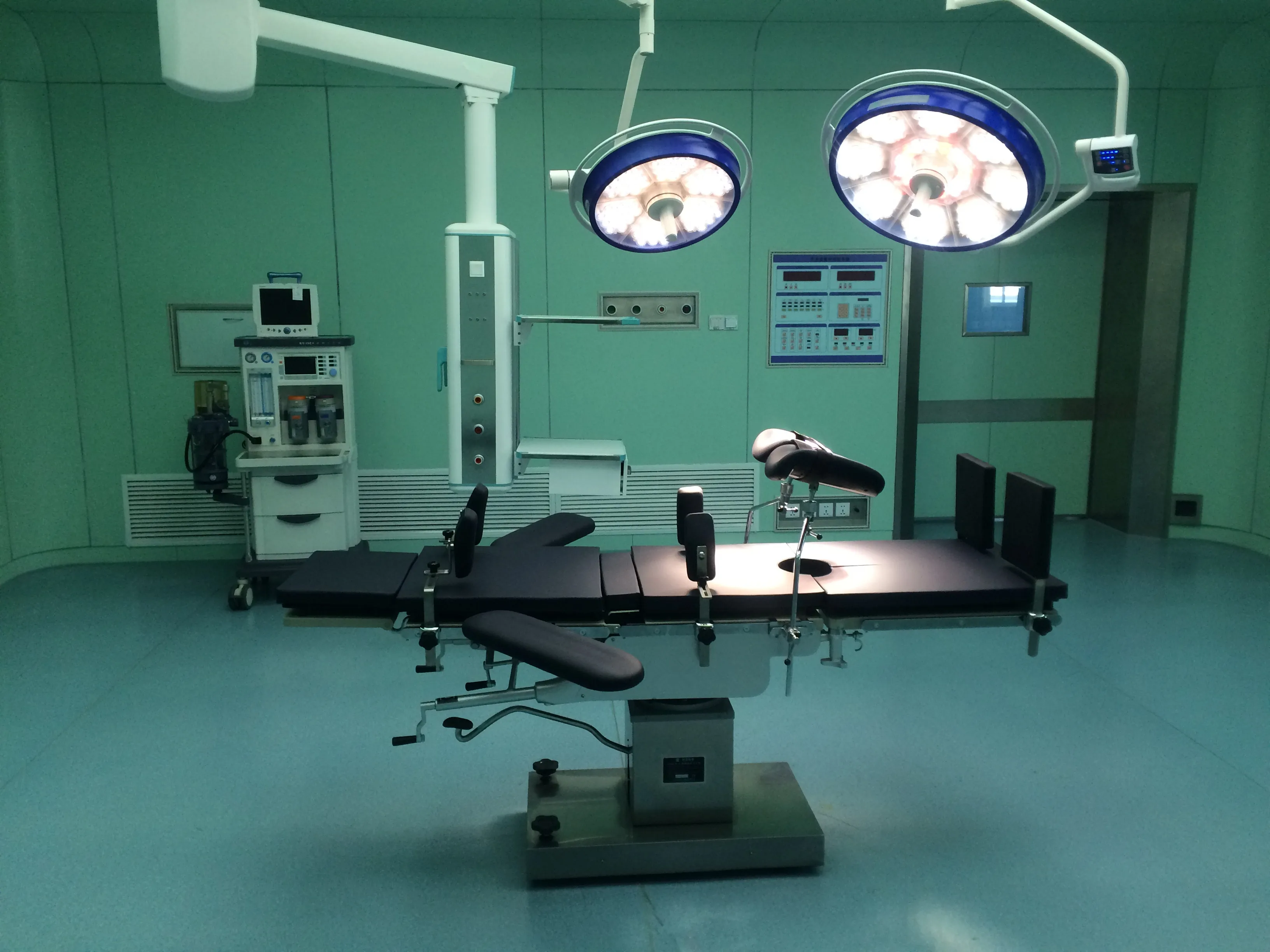 Model RC-3008C 304 Quality Control Universal Mechanical-hydraulic 3008 Orthopedic Neurosurgery C Arm Operating Operation Bed 4