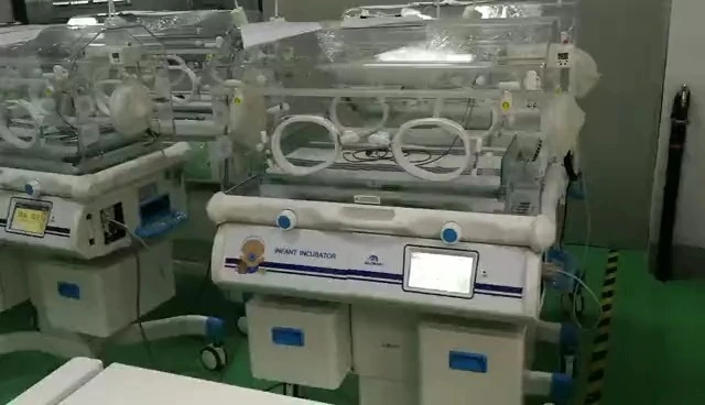 Modelo RC-BIN4000C Incubadora infantil con pantalla táctil LCD 1