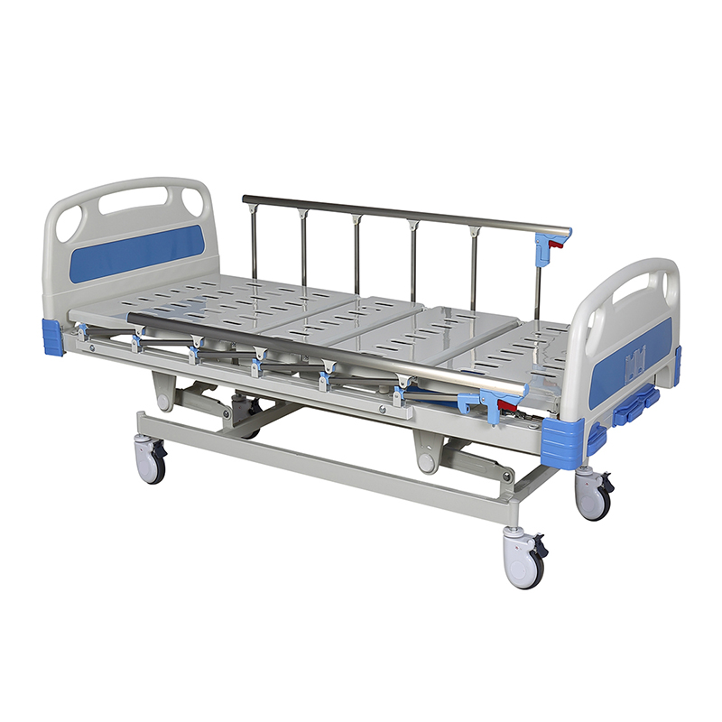 Lit médical d'hôpital manuel à trois manivelles modèle RC-MB07 1
