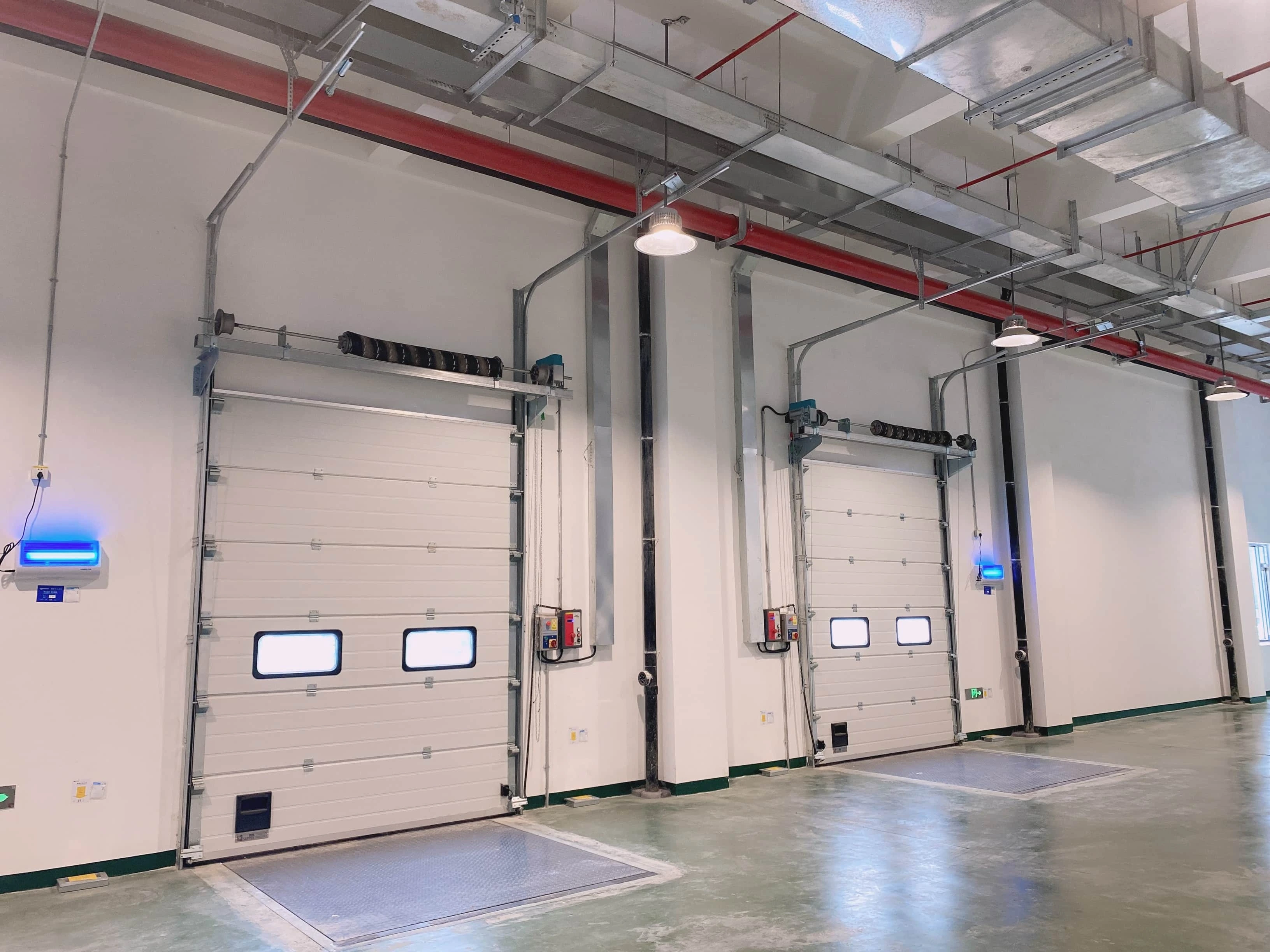 Steel Industrial Sectional Doors for Warehouse and Factory Use 1