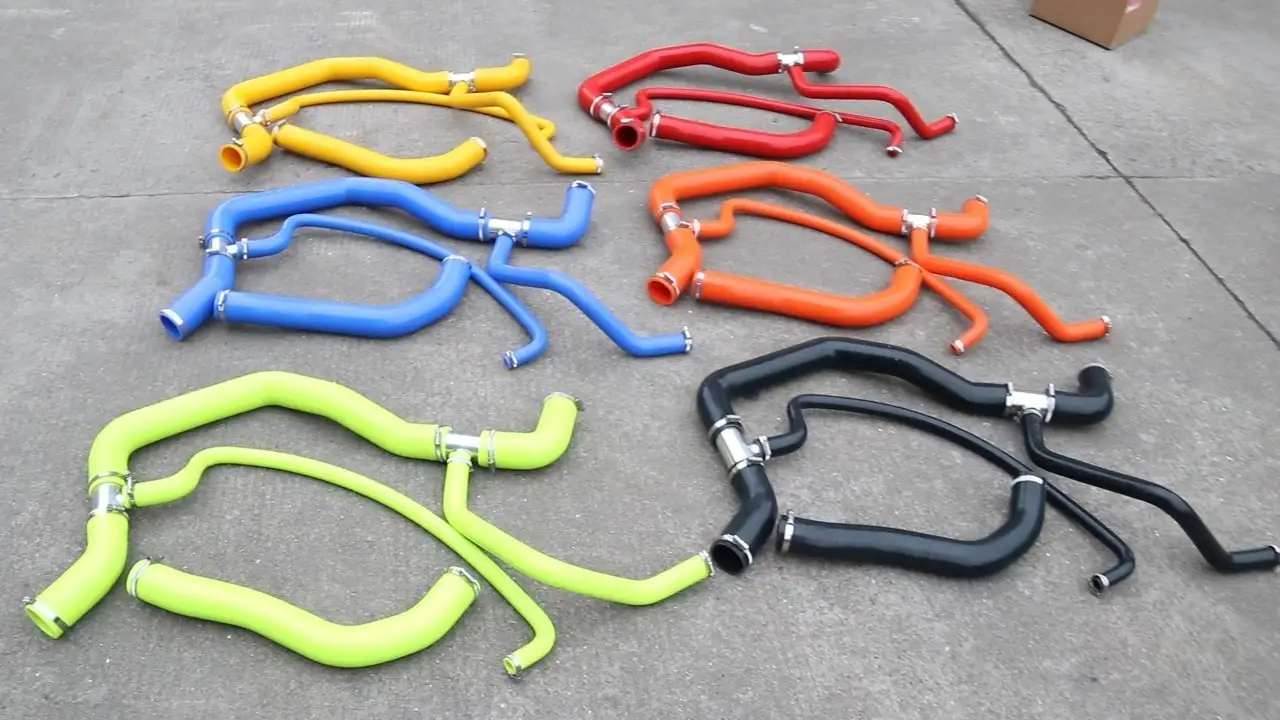 KIT de tuyaux de refroidissement supérieur et inférieur en SILICONE, noir, pour Chevrolet Silverado GMC Sierra 2500 3500 2001-2005 GM 6,6l DURAMAX 1