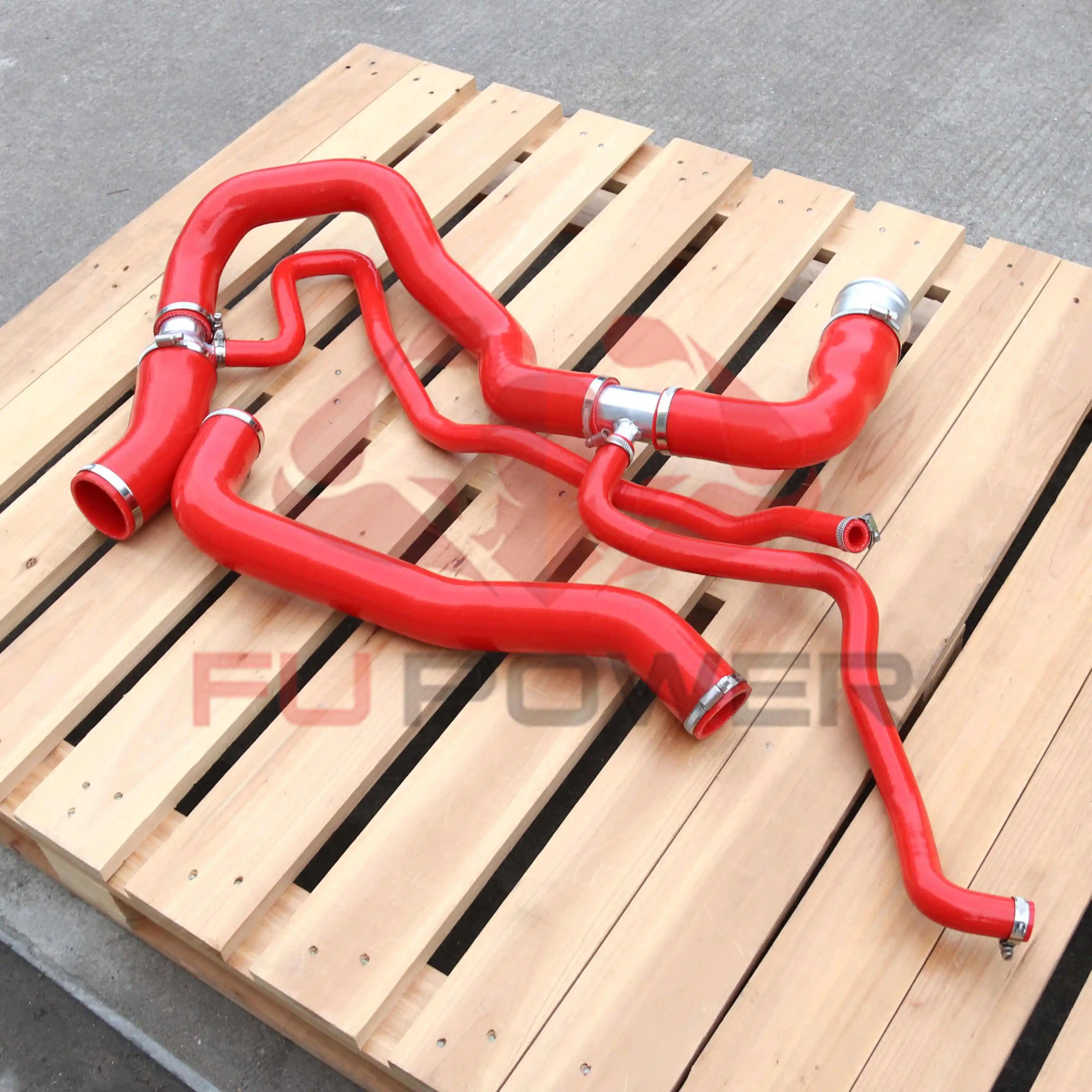 KIT DE MANGUERA DE REFRIGERANTE INFERIOR SUPERIOR DE SILICONA ROJA GMC Sierra Chevrolet Silverado GM 6.6L DURAMAX 11-16 1