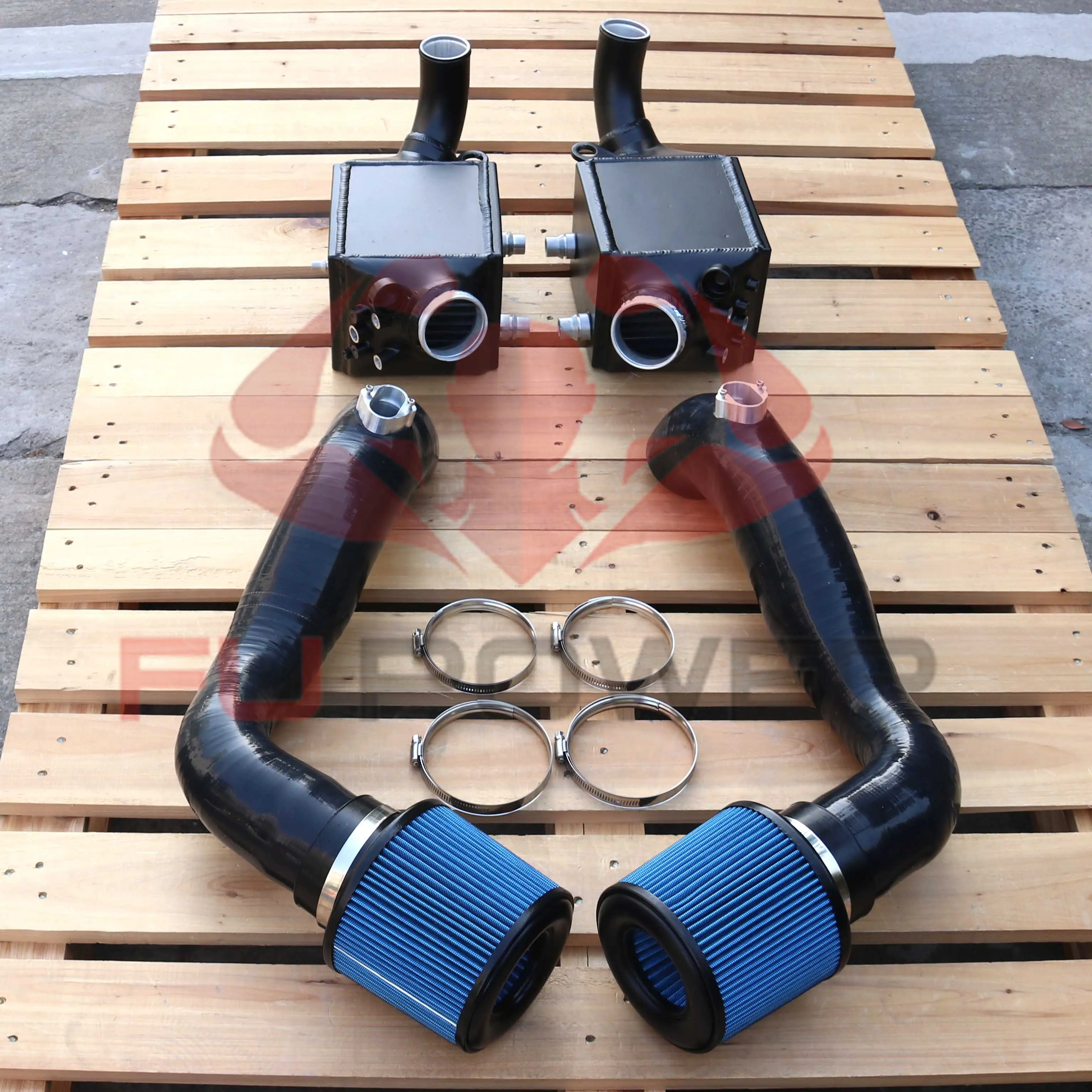 BMW X5M X6M F85 F86吸気およびインタークーラー 1