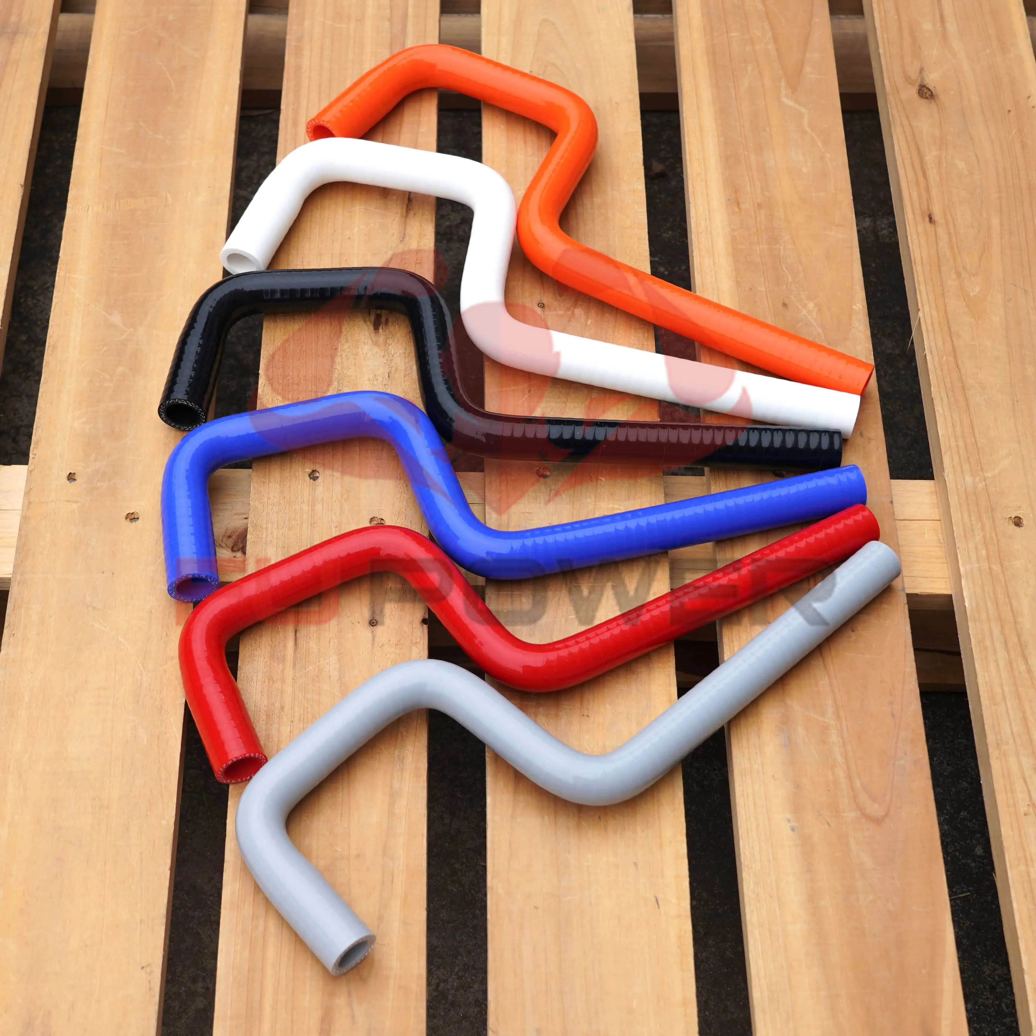 2007.5-2010 GM 6.6L DURAMAX PERFORMANCE SILICONE EGR TO CAB COOLANT HOSE 1
