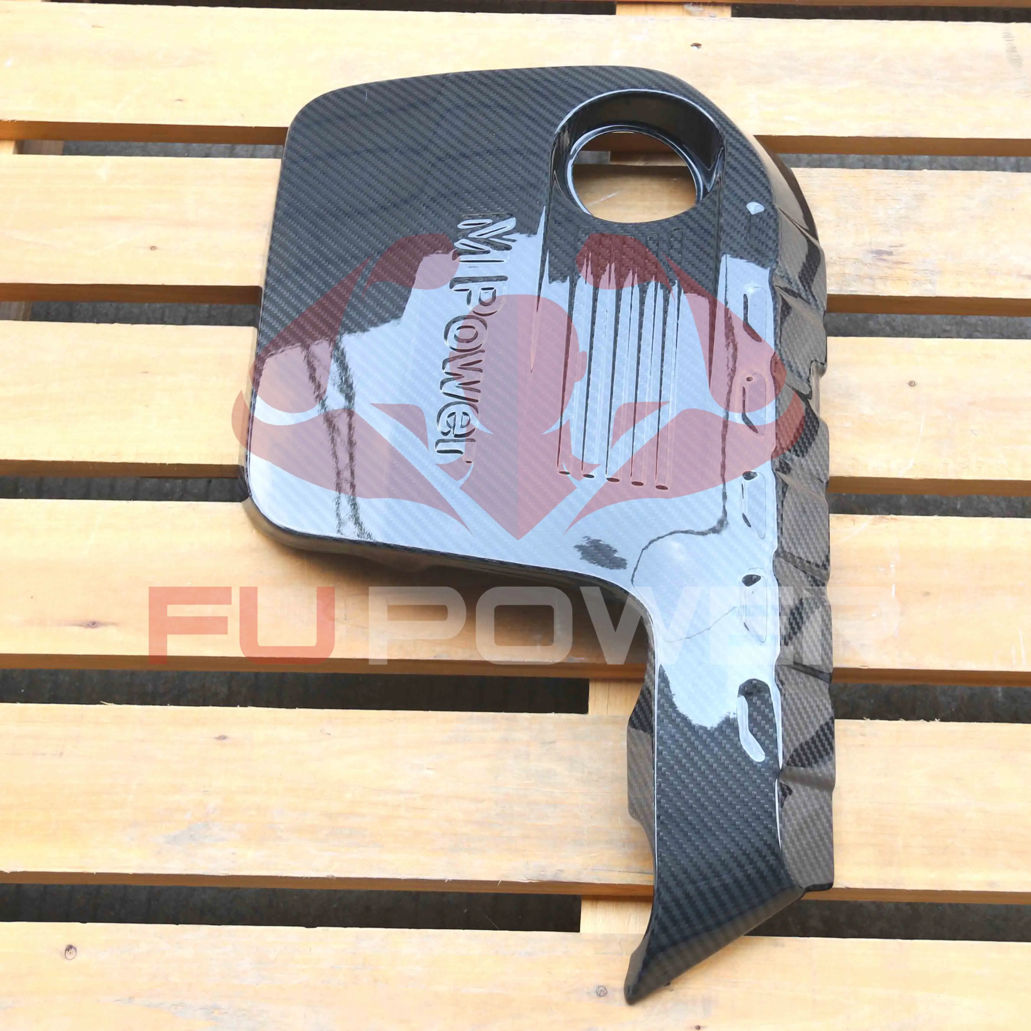 غطاء محرك من ألياف الكربون الحقيقية لسيارات BMW F80 M3 F82 F83 M4 F87 M2 مع الشعار 2014-2020 1
