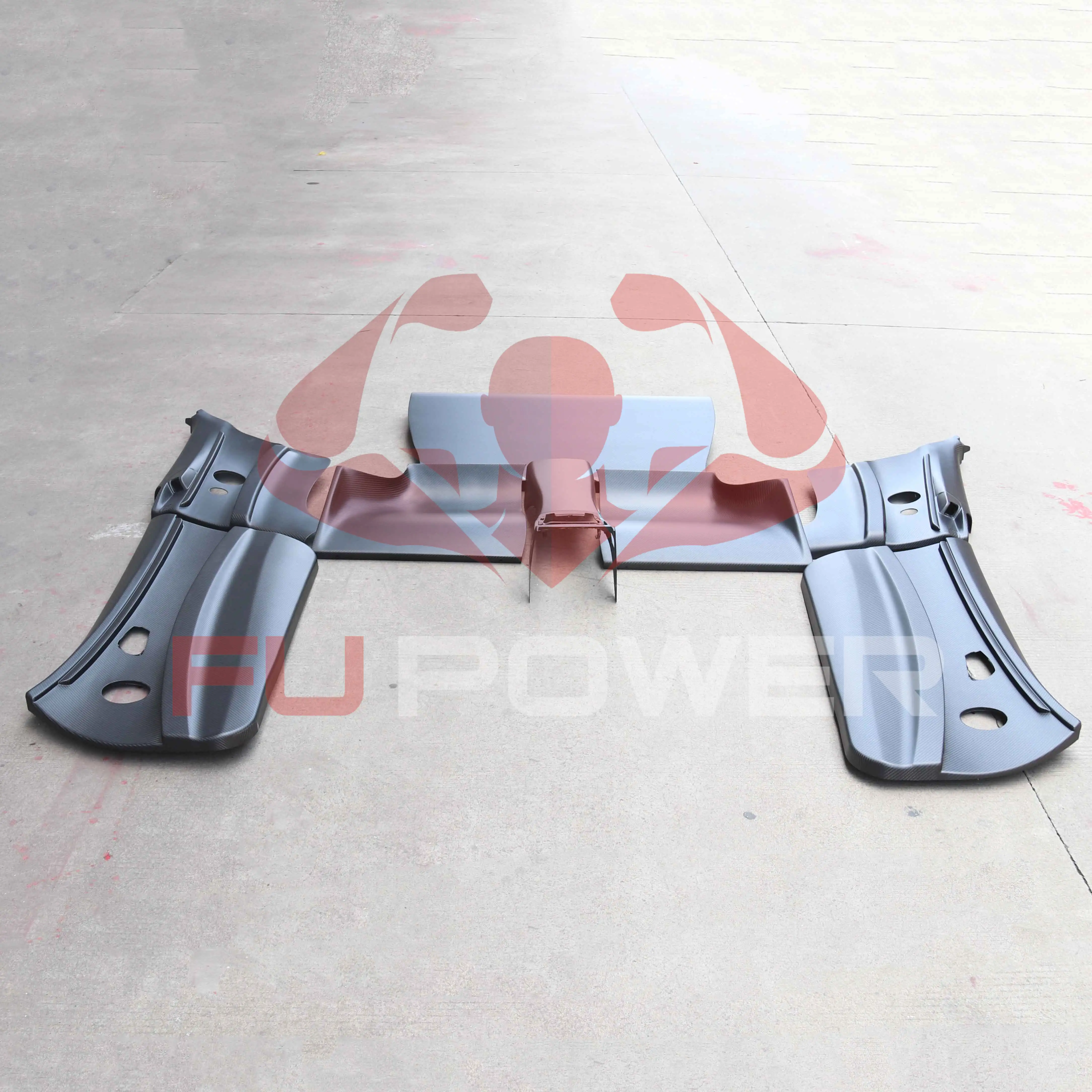 BMW M3 E92 Karosserieteile aus Trockencarbon (Tür-/Sitz-/Stützplatte-/Mittelkonsolen-Dekoration) 1