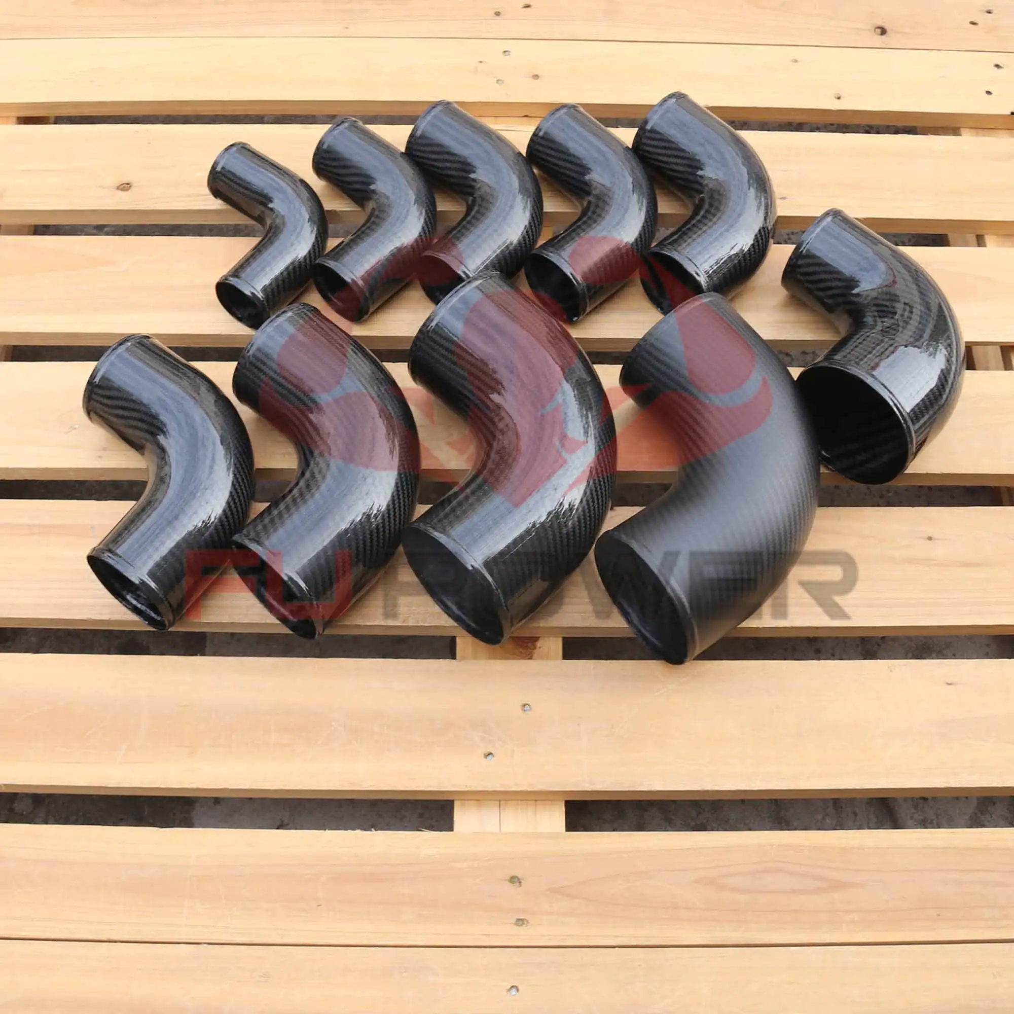 Heißer Verkauf trockener Kohlefaser -Abgabrohr Rohr Faser Black Twill Matte 3k Kohlenstoff 45/60/90/135/180 Grad Bogenrohr 1