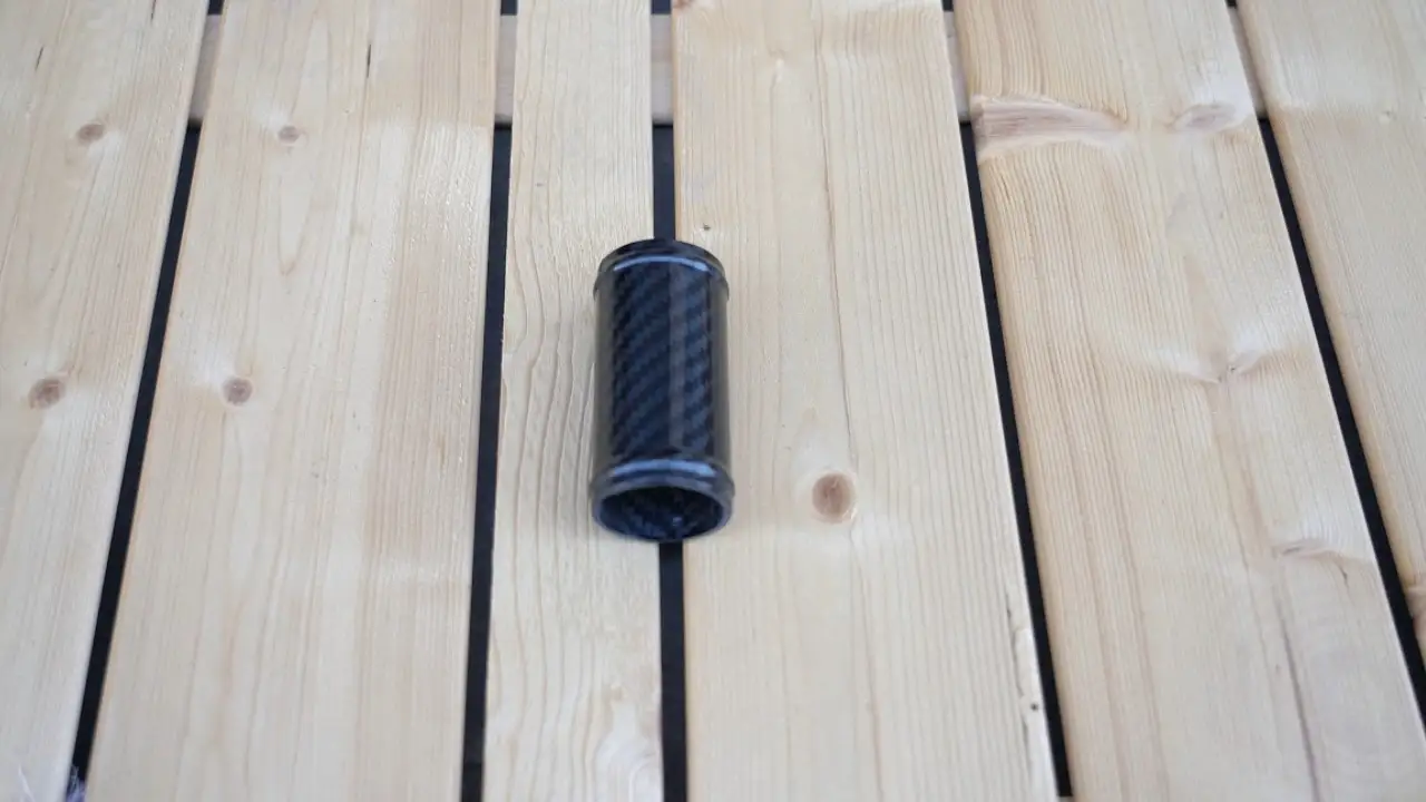 أنبوب ألياف الكربون الجاف مقاس 1.5 بوصة 1