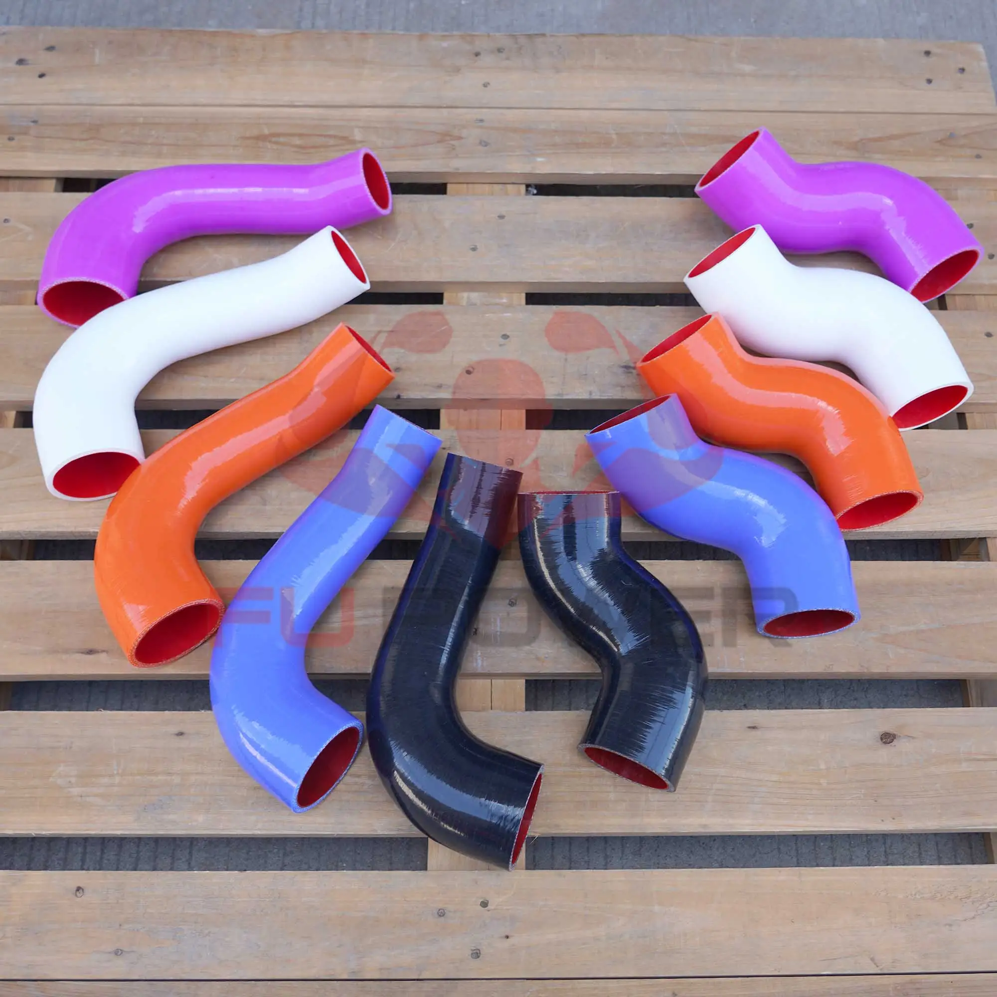 Durite d&#39;intercooler du turbocompresseur arrière droit pour McLaren 720S (2018-2023) - Pièce d&#39;origine 1