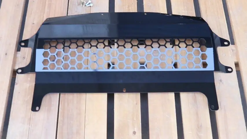 لوحة حماية سفلية لمبرد زيت محرك السيارة من سبائك المغنيسيوم والألومنيوم لسيارات BMW F80 M3 F82 F83 M4 1