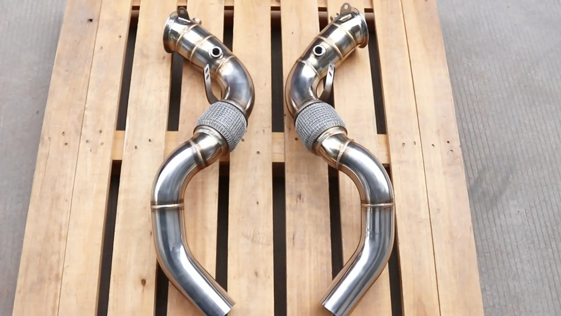 Tuyau d'échappement haute performance BMW X5M F85 X6M F86 SUS304 en acier inoxydable 1