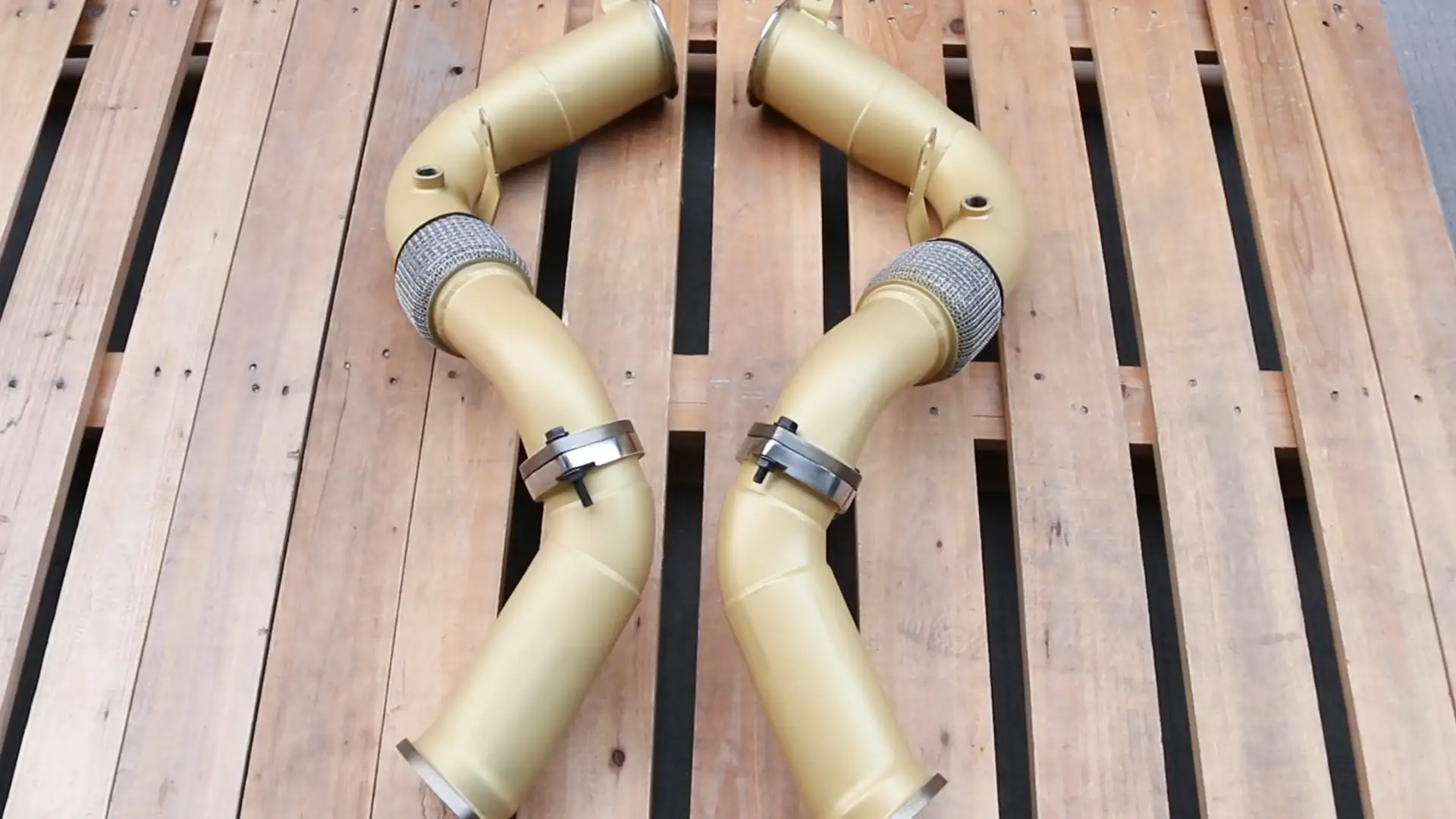 Tuyaux d&#39;échappement en acier inoxydable SS304 avec revêtement céramique F95 F96 X5M X6M S63 2020-2022 1