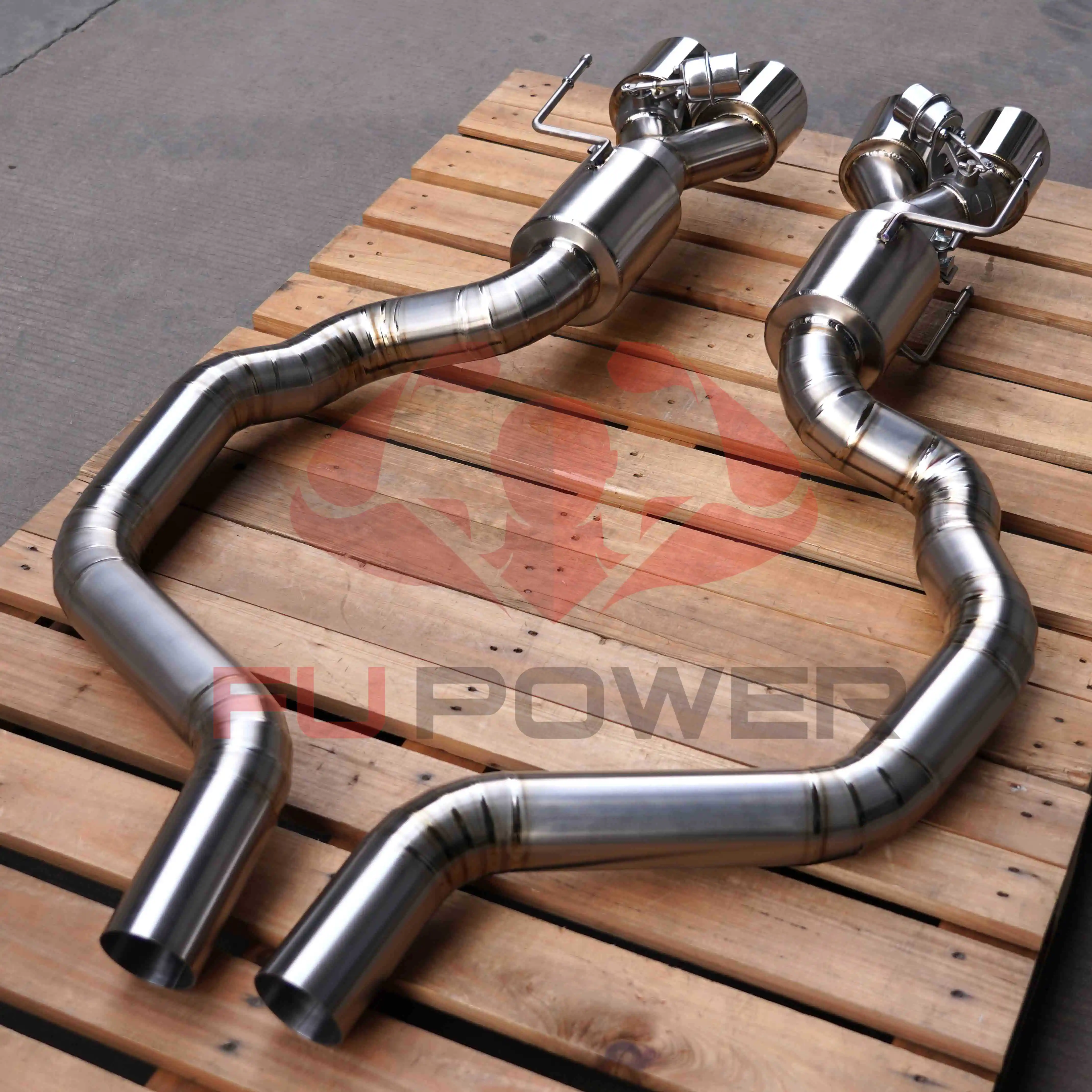 シボレー コルベット Z06 C6 排気マフラー バルブ付き排気システム 1