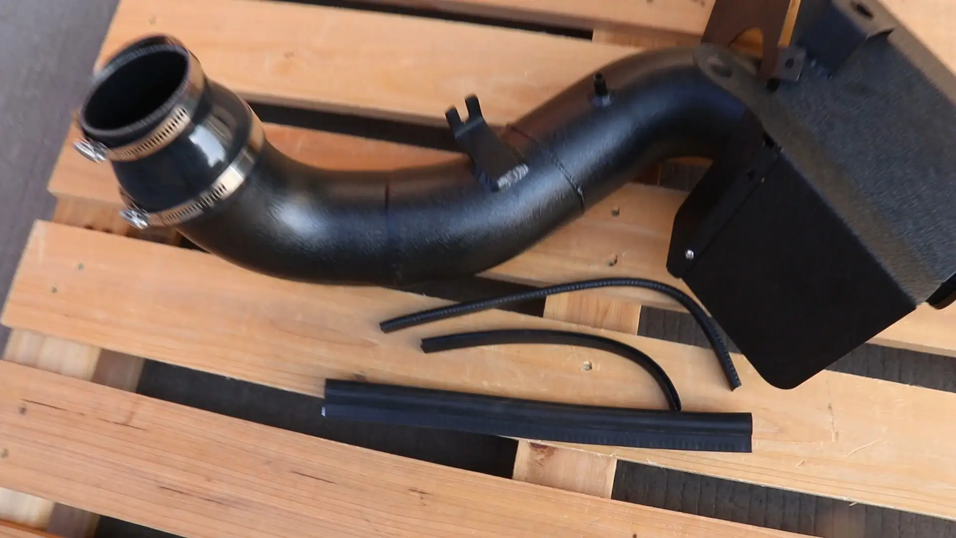 VW MK7/7.5 GTI Golf R Audi S3 A3 TTS TT 3.5 Cold Air Intake System 2015+ 1