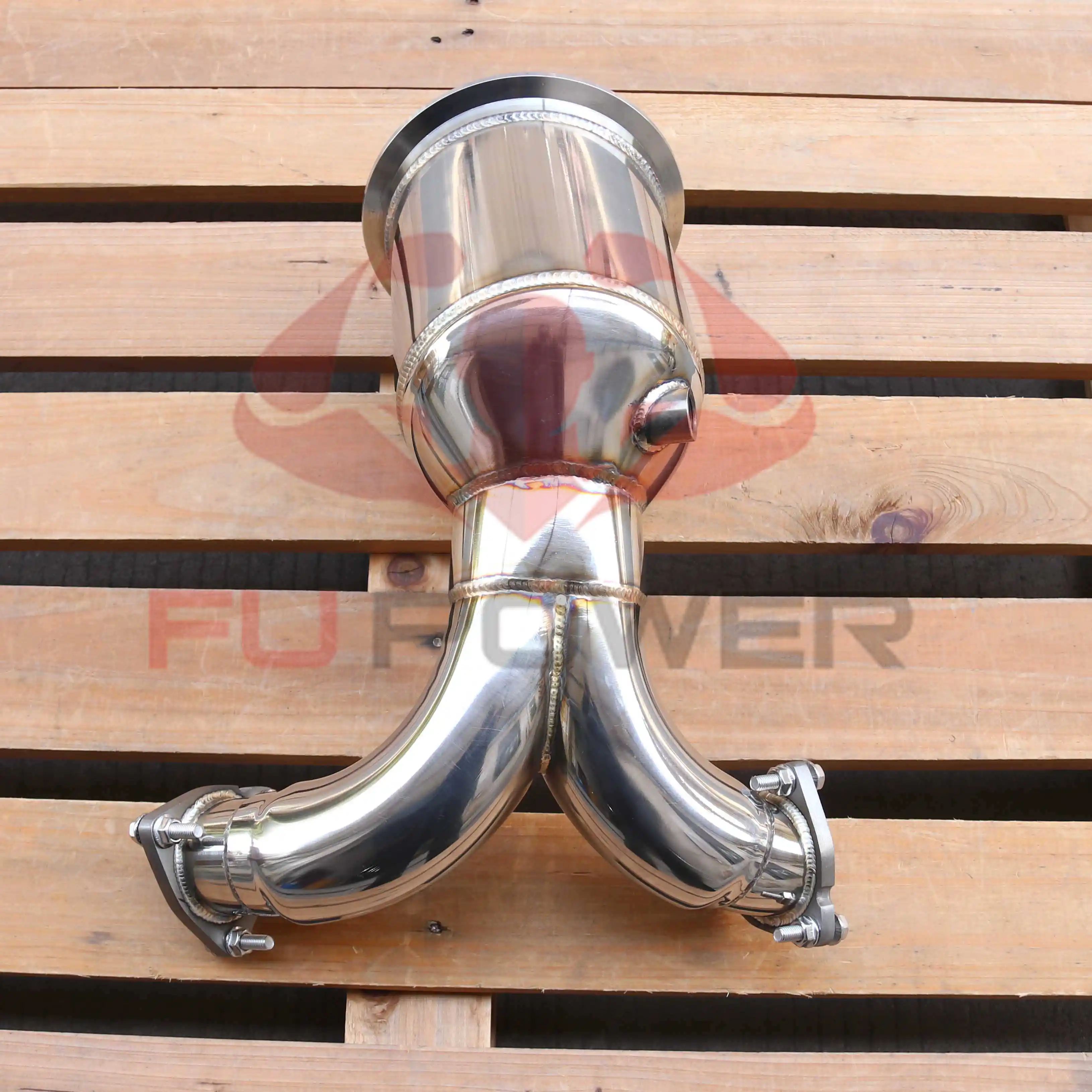 Performance-Downpipe ohne Katalysator für Audi S4 S5 B9 2017 1