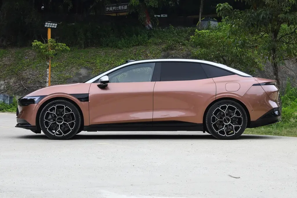 2024 Zeekr 007 Ev Cars 3