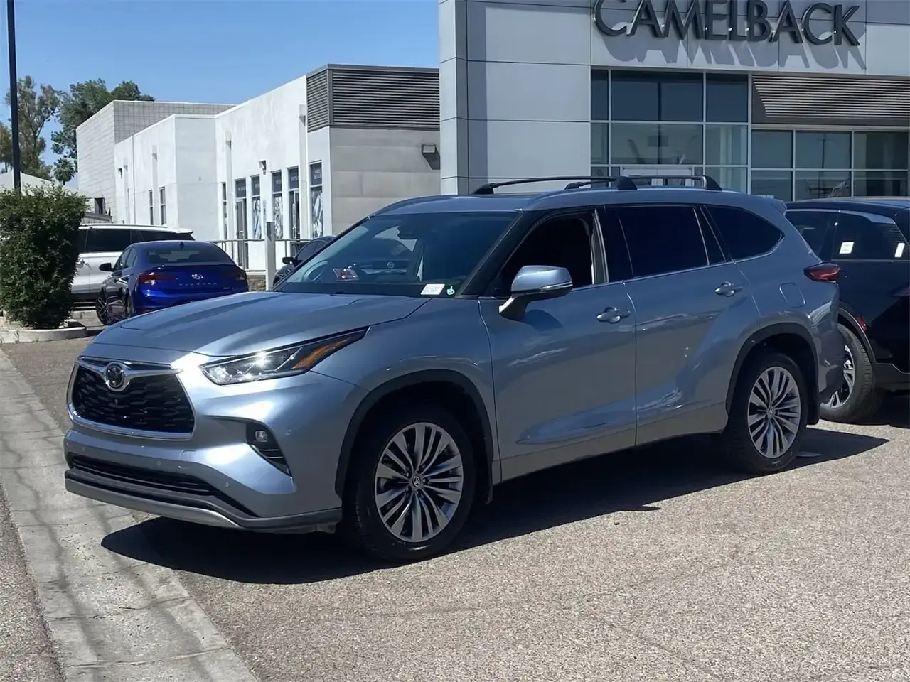Best Petrol Suv 6 - - ROKAYAUTO 2