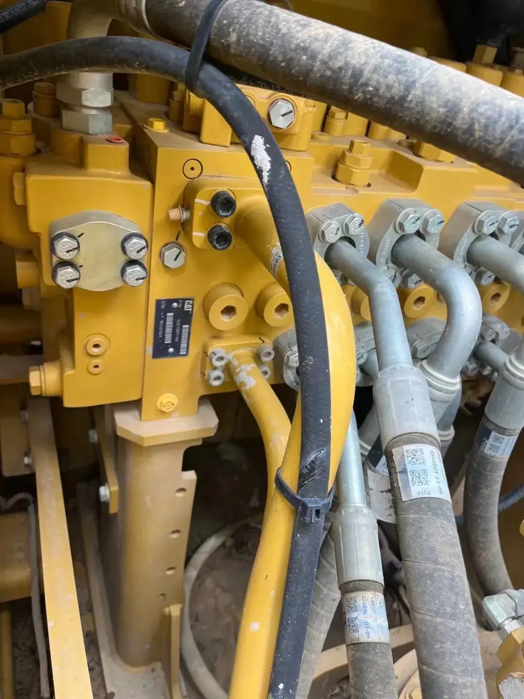 Low-Cost Old Excavators for Sale Design for Mining Production 6