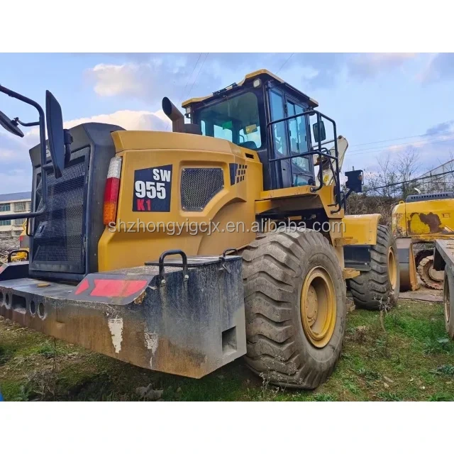 Chargeur frontal sur pneus Komatsu d'occasion Wa380 Wa470 Wa500 Wa600 japonais 1