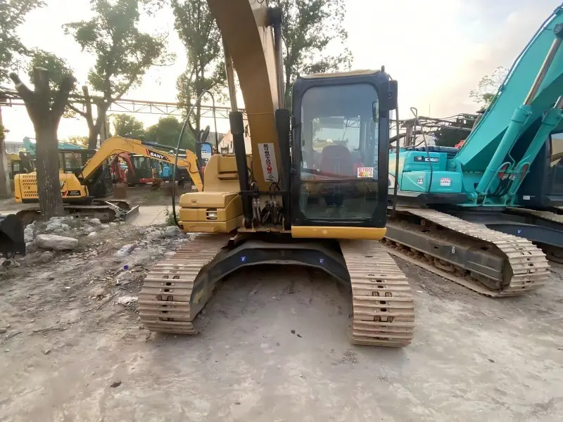 Newly Second Hand Hitachi Excavator with Good Price for Engineering Construction 6