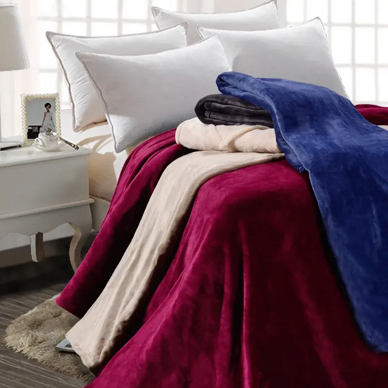 What makes a white full bedroom set a classic choice? 1