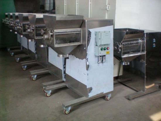 Máquina formadora de gránulos granulador oscilante de granulación húmeda Yk-160 4