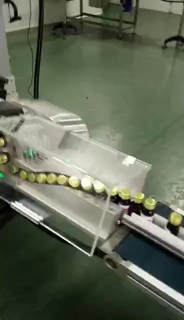 Hochgeschwindigkeits-Etikettiermaschine 1