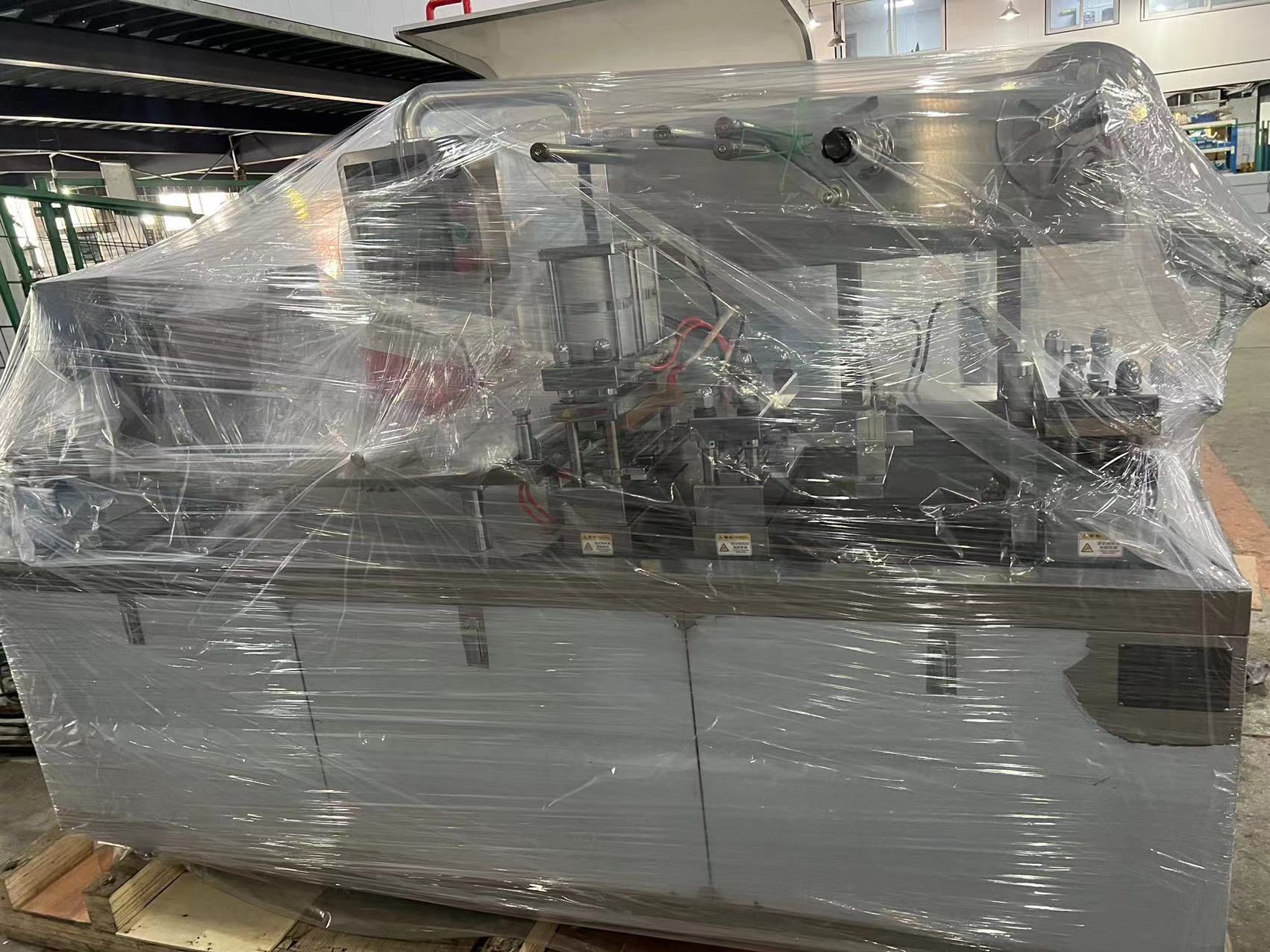 Mesin pengemas aluminium blister otomatis 4
