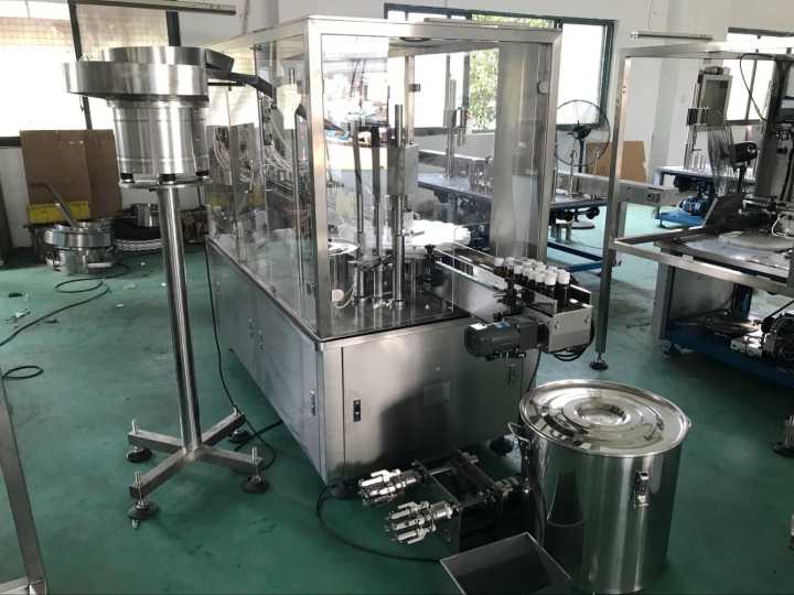 Máquina llenadora y taponadora de polvo de alta eficiencia 5