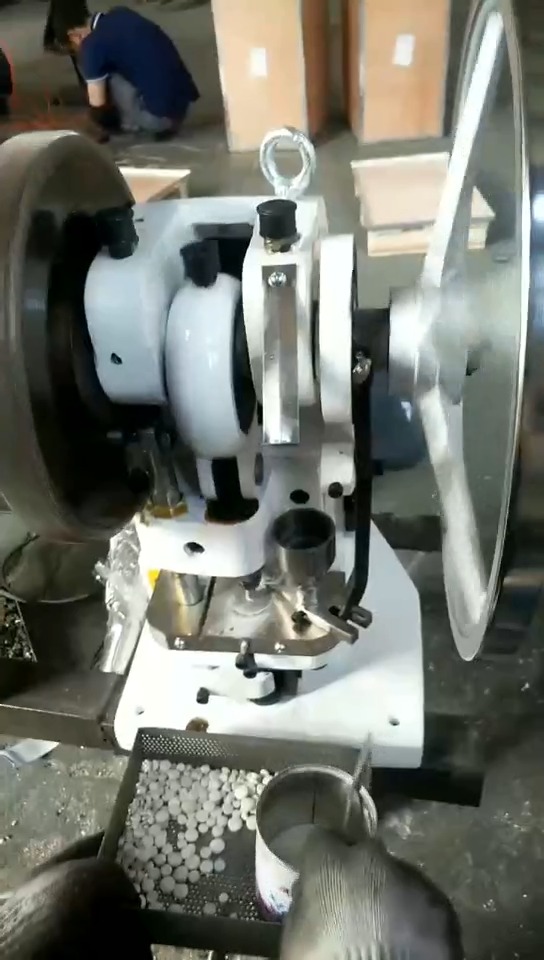 Single-Punch-Tablettenpressmaschine der Serie Tdp 1.5 1