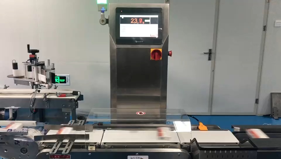 Un-150 High Efficiency Check Weigher 1