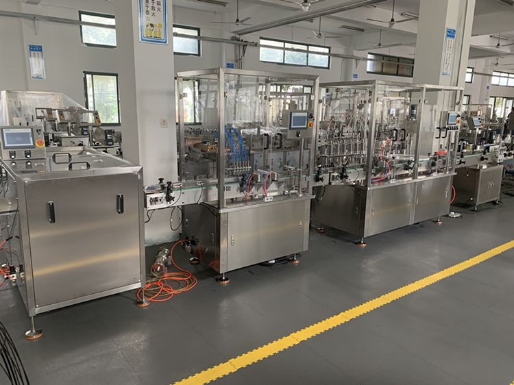 Automatic Spray filling and capping machine 4
