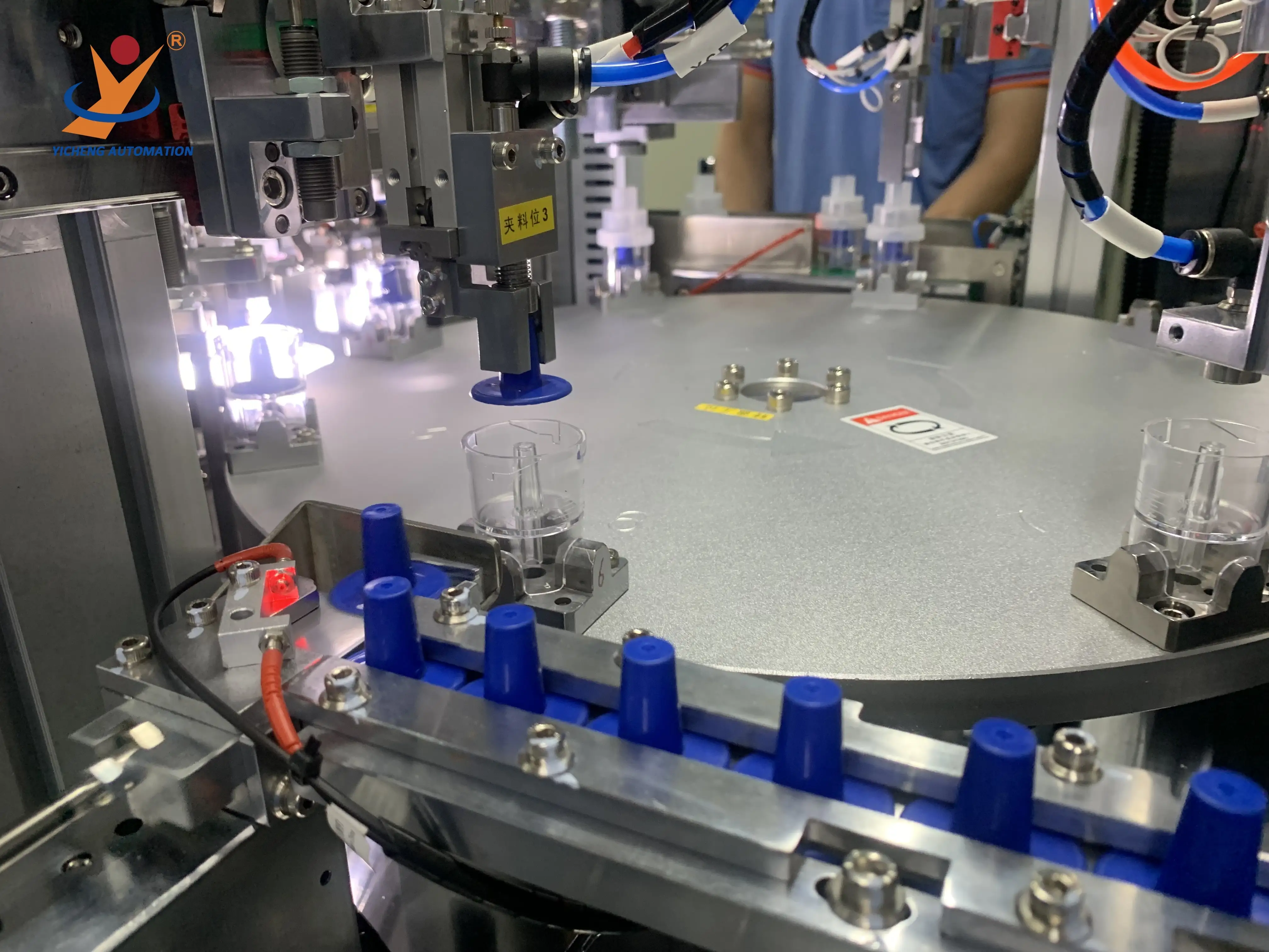 Auto Assembly Machine by Yicheng 3