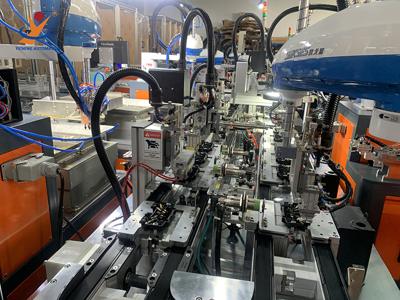 Two-position British Switch Flexible Automatic Assembly Machine | Yicheng