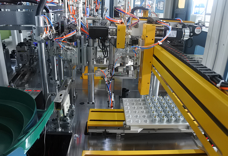 Customized Motor Frame Cooling Fan Automatic Assembly Machine 5