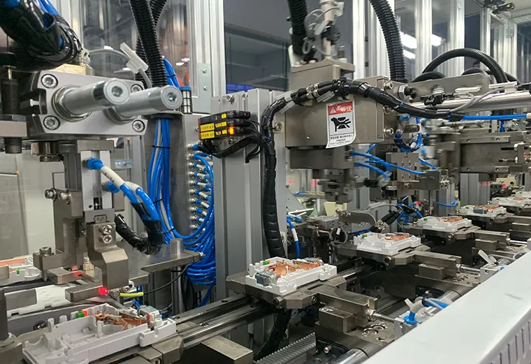 Assembly Equipment Manufacturers by Yicheng-2 3