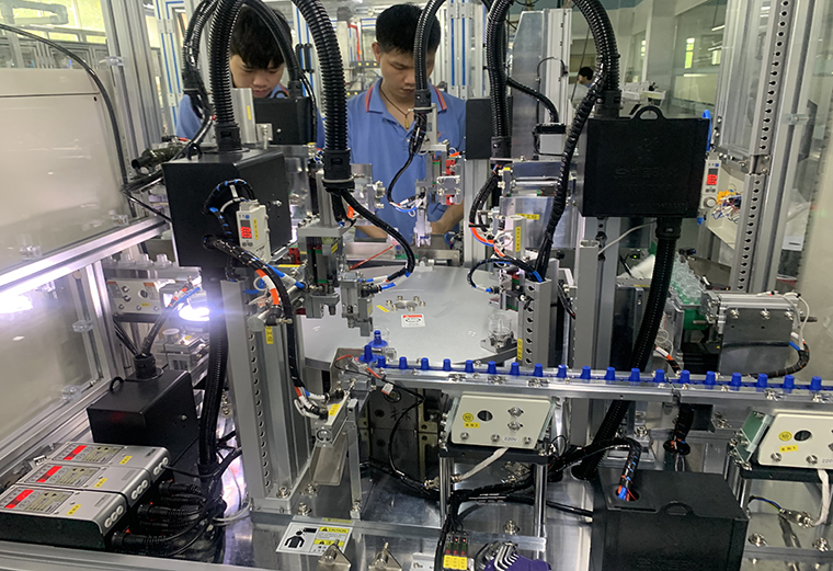 Atomizer Automatic Assembly Machine Apply in Medical Industry 6