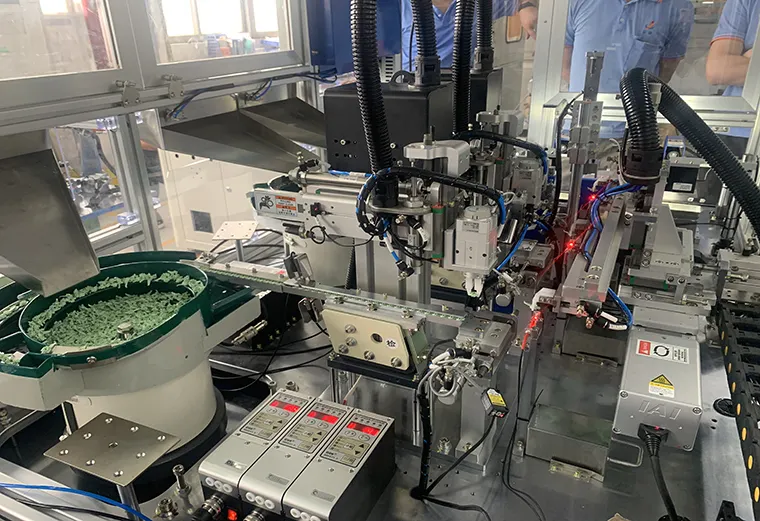 Safety Airbag Assembly Machine - - Yicheng 5