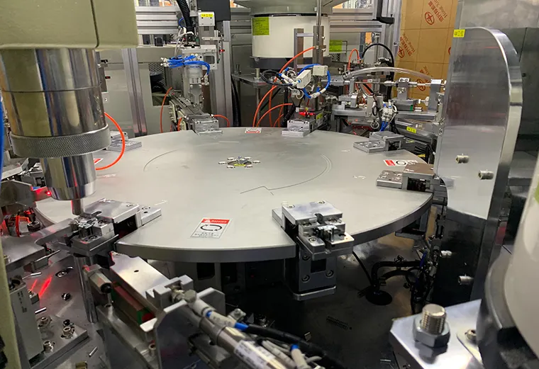 Full Automatic Auto Assembly Rivet Machine-1 5